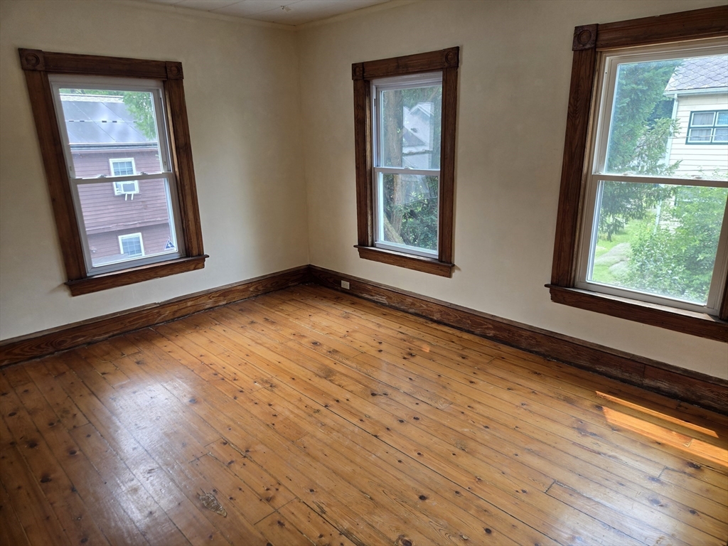 32 Hampden Street Northampton, MA 01060 - Photo 19 of 29