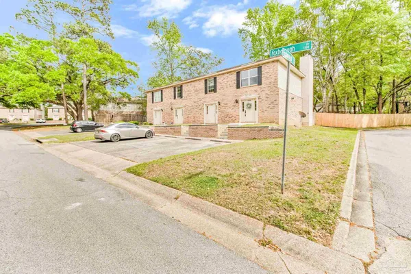 $689,000 | 1335 Foxborough Drive, Pensacola, FL 32514