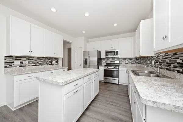 $339,999 | 2017 Pembridge Lane, Joliet, IL 60431