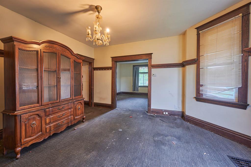 2044 Brownsville Road Pittsburgh, PA 15210 - Photo 13 of 33