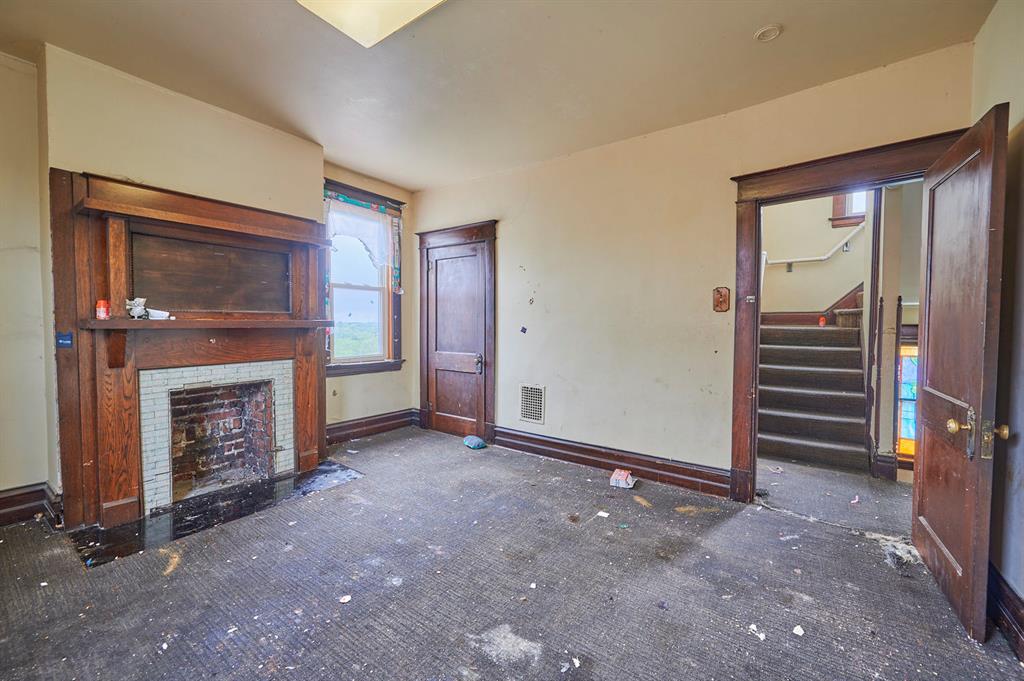2044 Brownsville Road Pittsburgh, PA 15210 - Photo 21 of 33