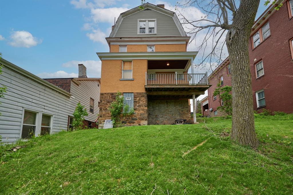 2044 Brownsville Road Pittsburgh, PA 15210 - Photo 8 of 33