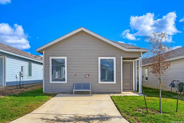 $1,195 | 6840 Chert Chase, Elmendorf, TX 78112