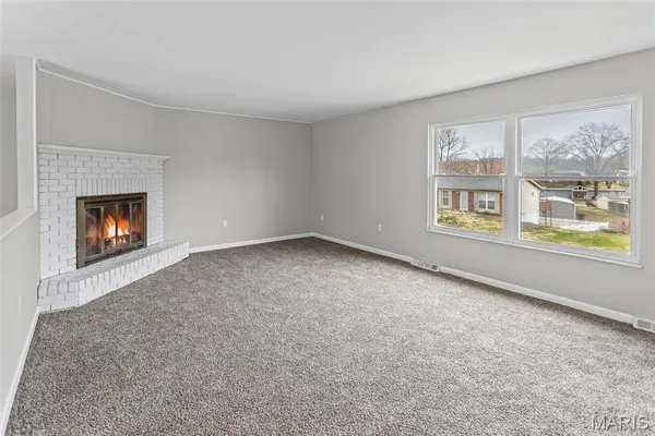 $199,900 | 5808 Dogwood Lane, Godfrey, IL 62035