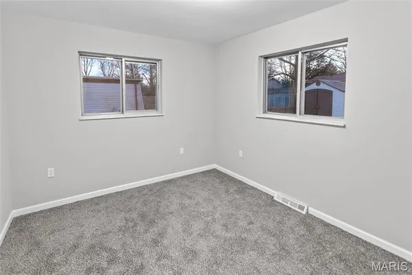 $199,900 | 5808 Dogwood Lane, Godfrey, IL 62035