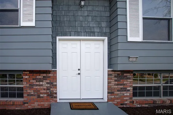 $199,900 | 5808 Dogwood Lane, Godfrey, IL 62035