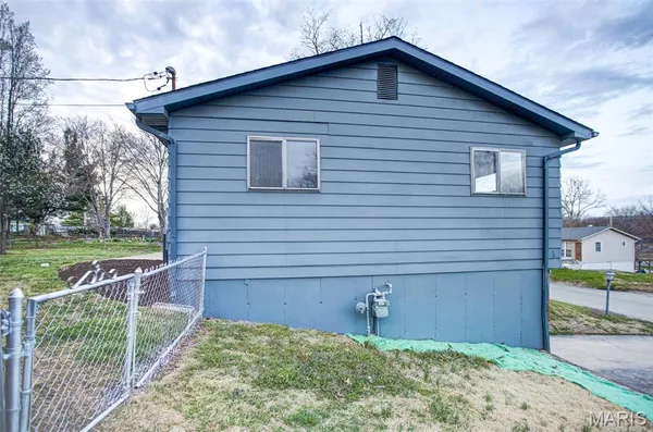 $199,900 | 5808 Dogwood Lane, Godfrey, IL 62035