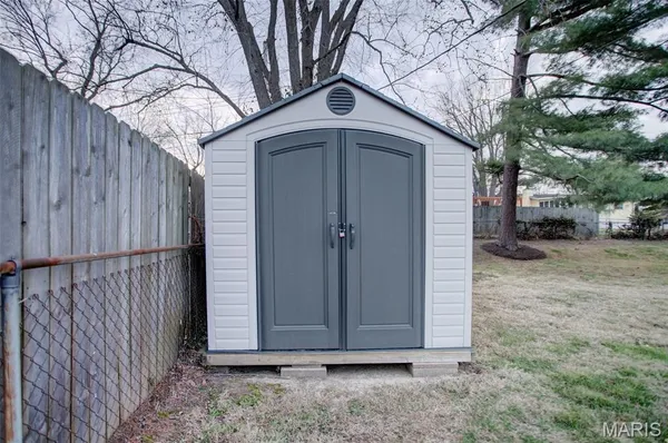 $199,900 | 5808 Dogwood Lane, Godfrey, IL 62035