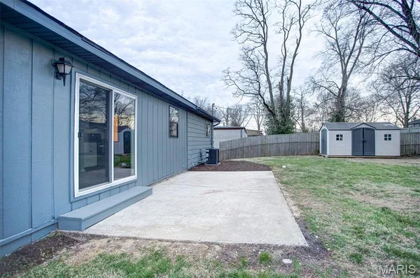 $199,900 | 5808 Dogwood Lane, Godfrey, IL 62035