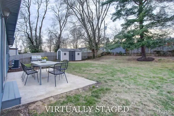 $199,900 | 5808 Dogwood Lane, Godfrey, IL 62035