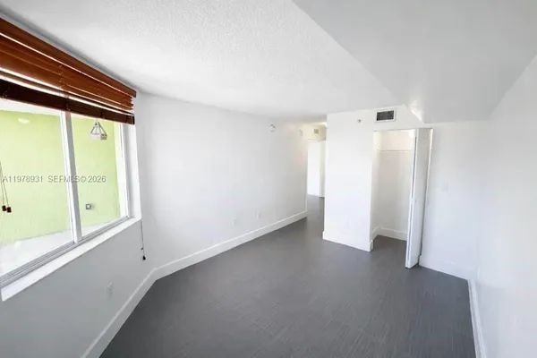 $2,350 | 219 Northwest 12th Avenue, Unit 1002, Miami, FL 33128