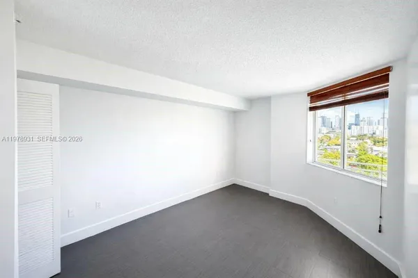 $2,350 | 219 Northwest 12th Avenue, Unit 1002, Miami, FL 33128