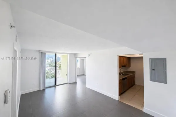 $2,350 | 219 Northwest 12th Avenue, Unit 1002, Miami, FL 33128