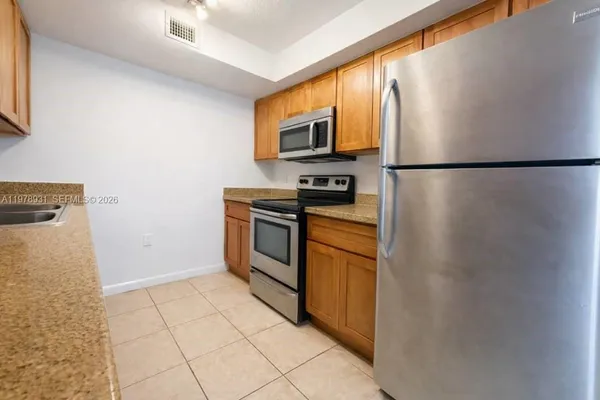 $2,350 | 219 Northwest 12th Avenue, Unit 1002, Miami, FL 33128