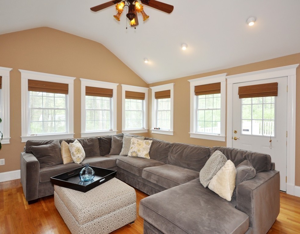 353 Hayward Mill Road Concord, MA 01742 - Photo 3 of 21 Gallery Image 3