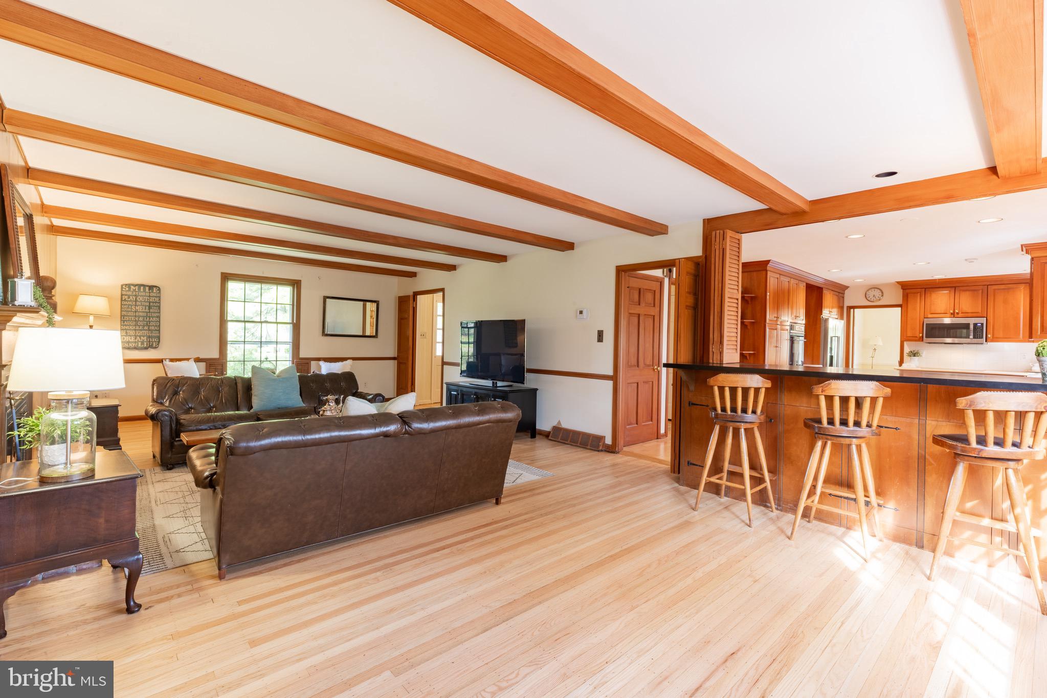 1297 Old Eagle School Road Wayne, PA 19087 - Photo 12 of 33 Interactive living