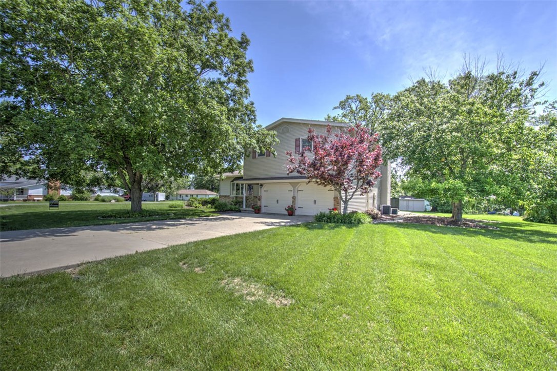 3012 Crestwood Drive Decatur, IL 62521 - Photo 7 of 36
