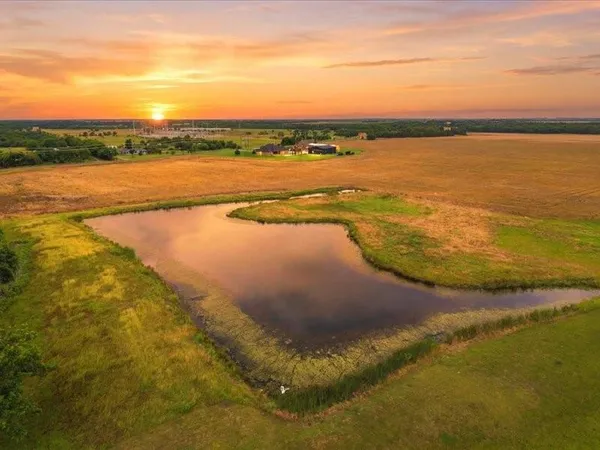 $4,300,000 | 22551 County Road 638, Nevada, TX 75173