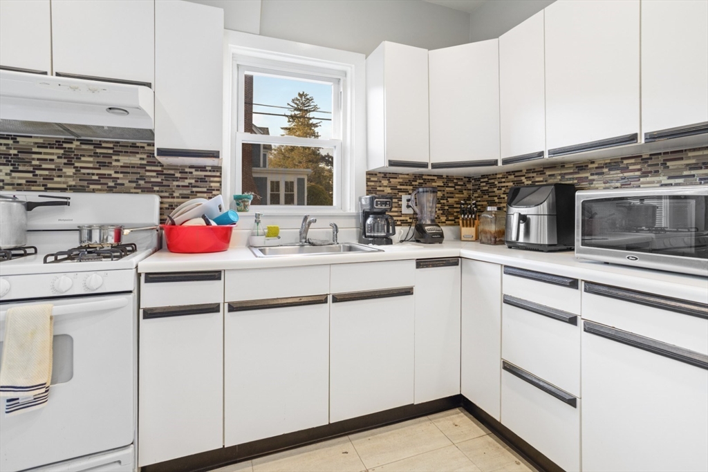 3 Walnut Street Wakefield, MA 01880 - Photo 18 of 28