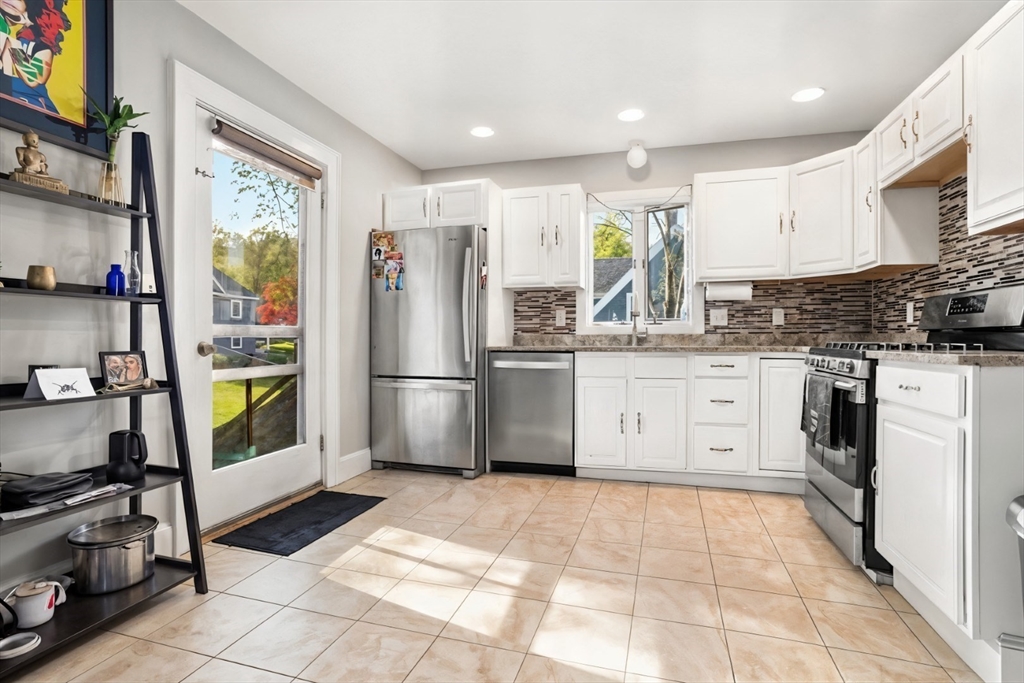 3 Walnut Street Wakefield, MA 01880 - Photo 5 of 28