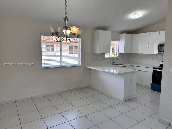 $2,950 | 17354 Northwest 74th Avenue, Unit 202, Hialeah, FL 33015