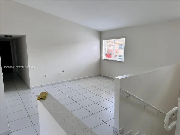 $2,950 | 17354 Northwest 74th Avenue, Unit 202, Hialeah, FL 33015