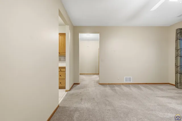 $250,000 | 2828 Kelly Drive, Manhattan, KS 66502