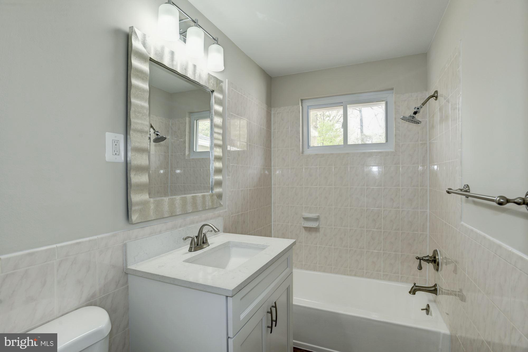 8820 Trafalgar Court Springfield, VA 22151 - Photo 26 of 51 Hall Bath