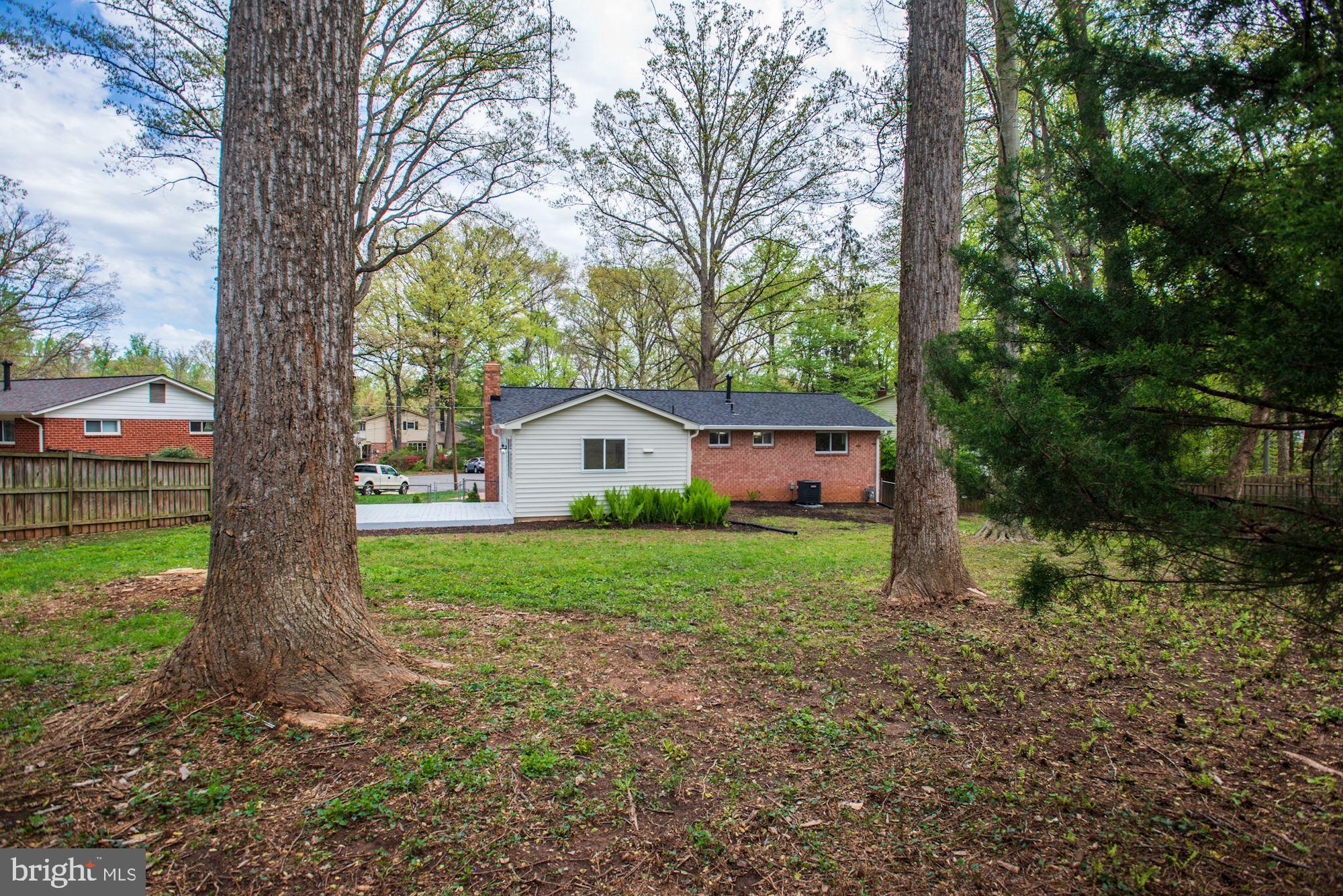 8820 Trafalgar Court Springfield, VA 22151 - Photo 6 of 51 Exterior-Rear