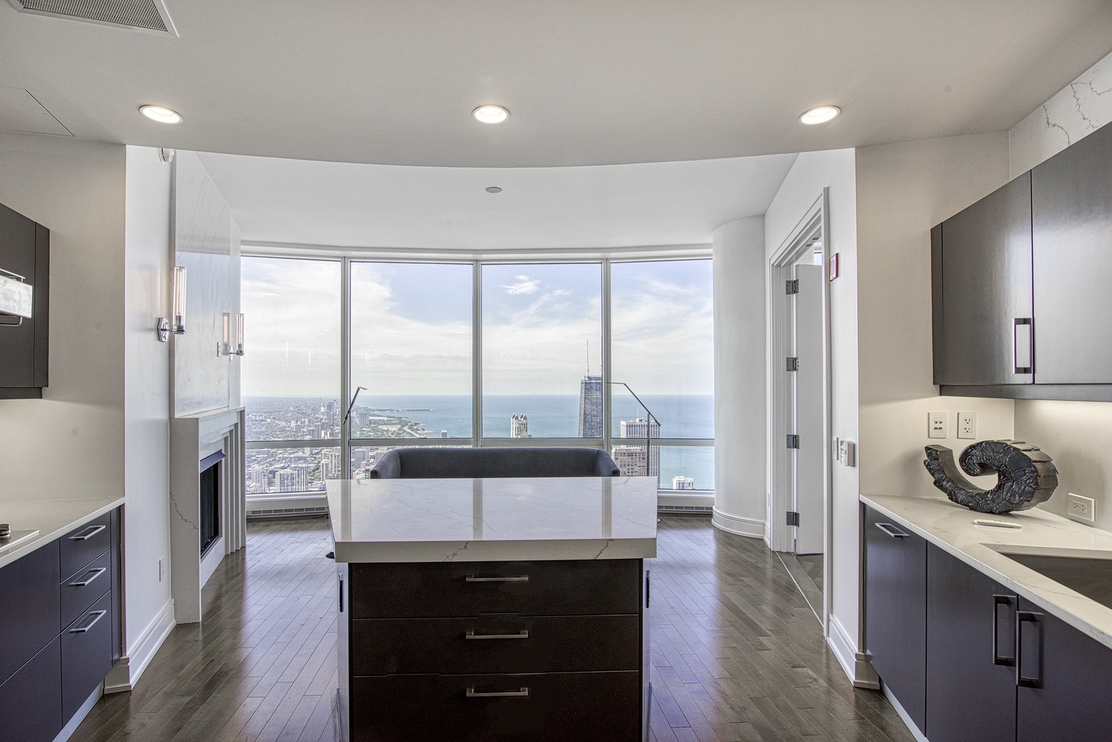 401 North Wabash Avenue, Unit 84A Chicago, IL 60611 - Photo 12 of 41 Gallery Image 12