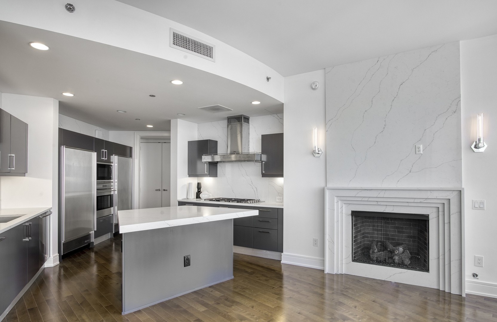 401 North Wabash Avenue, Unit 84A Chicago, IL 60611 - Photo 15 of 41 Gallery Image 15