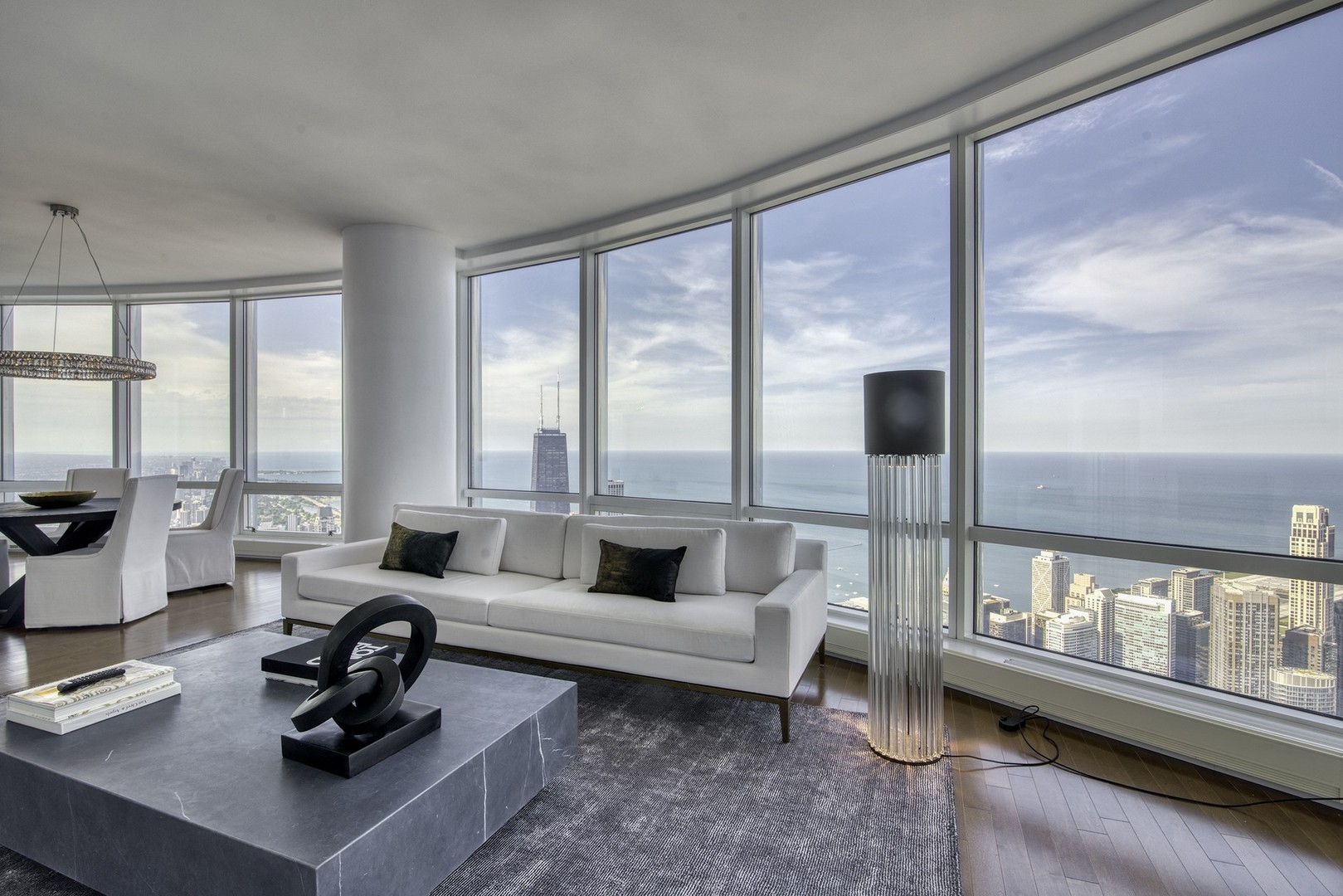 401 North Wabash Avenue, Unit 84A Chicago, IL 60611 - Photo 5 of 41 Gallery Image 5