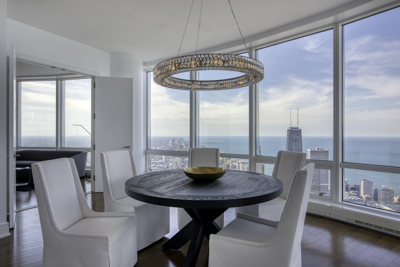 401 North Wabash Avenue, Unit 84A Chicago, IL 60611 - Photo 7 of 41 Gallery Image 7