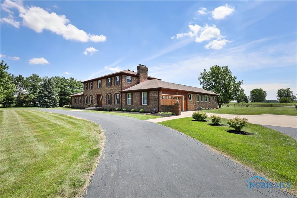 15645 Five Point Road Perrysburg, OH 43551 - Photo 1 of 28 Photo 1