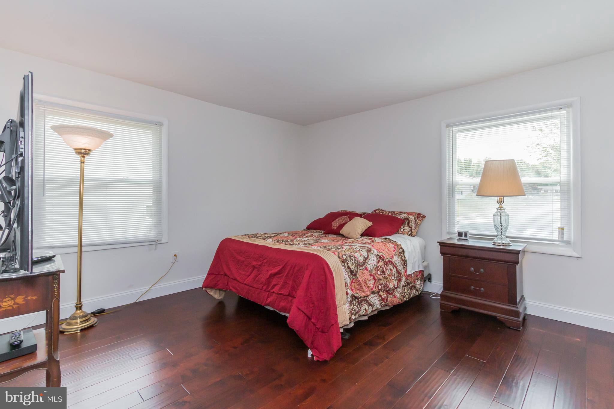 2210 Dairy Farm Road Odenton, MD 21113 - Photo 13 of 27 master bedroom with separate bath