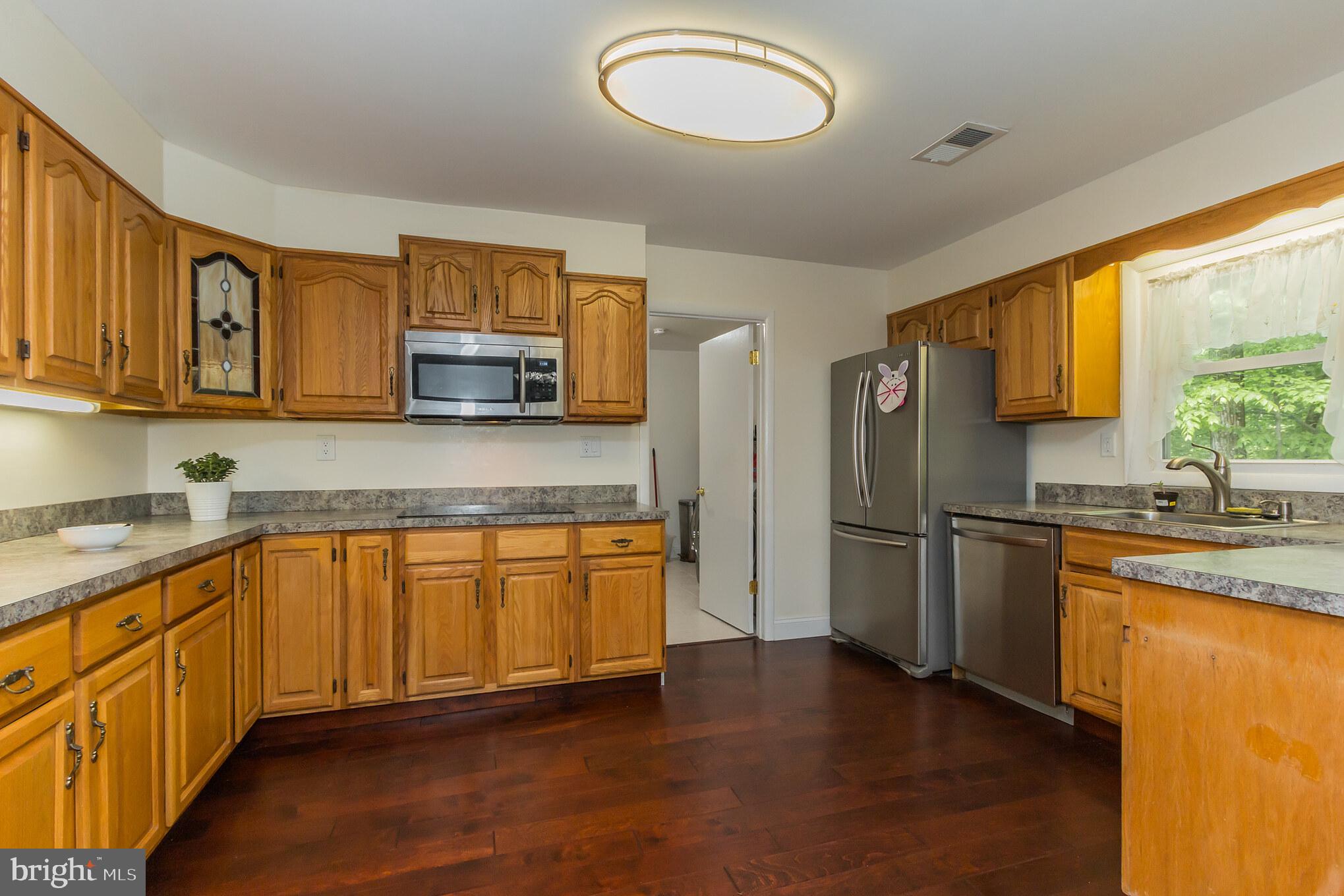 2210 Dairy Farm Road Odenton, MD 21113 - Photo 8 of 27 large kitchen off of dining area