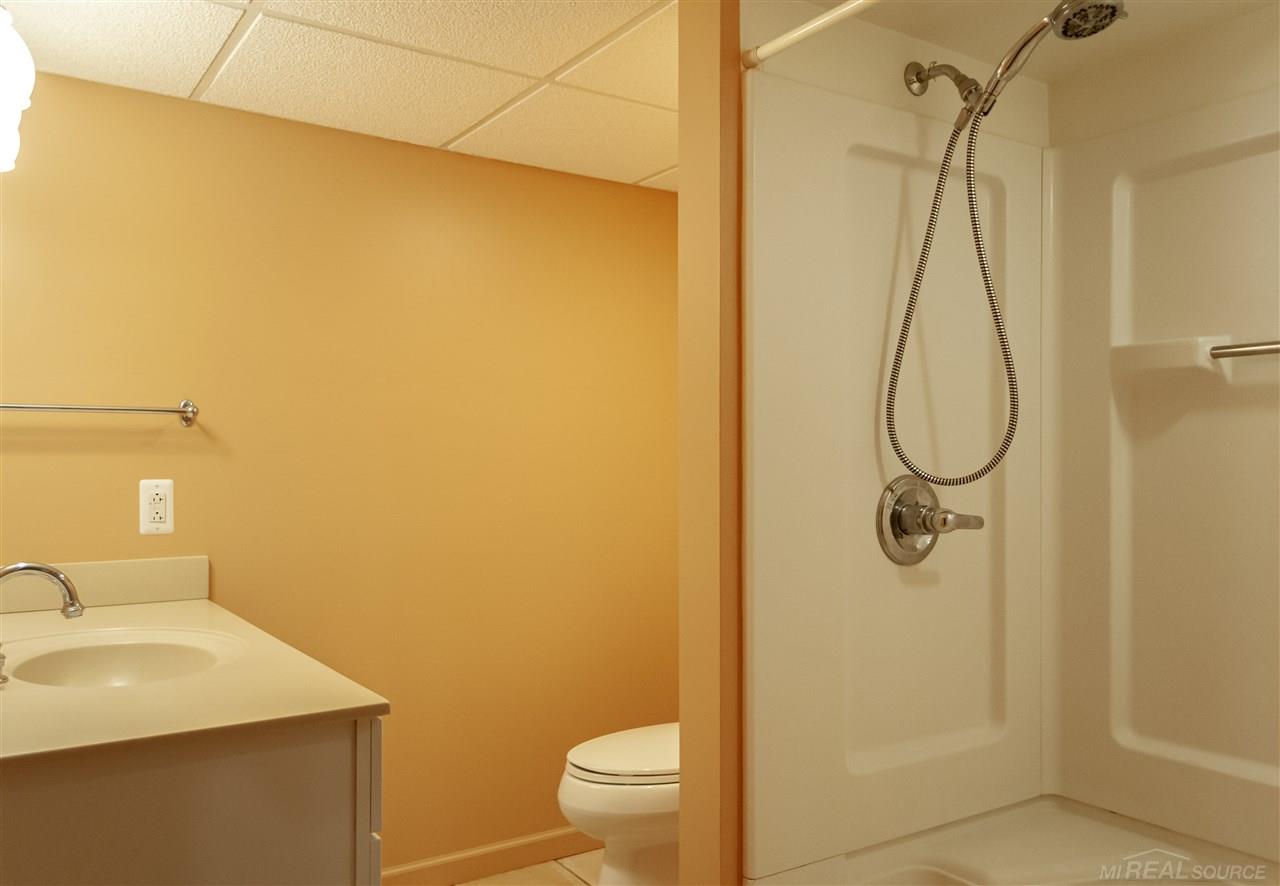 311 Lothrop Road Grosse Pointe Farms, MI 48236 - Photo 32 of 41