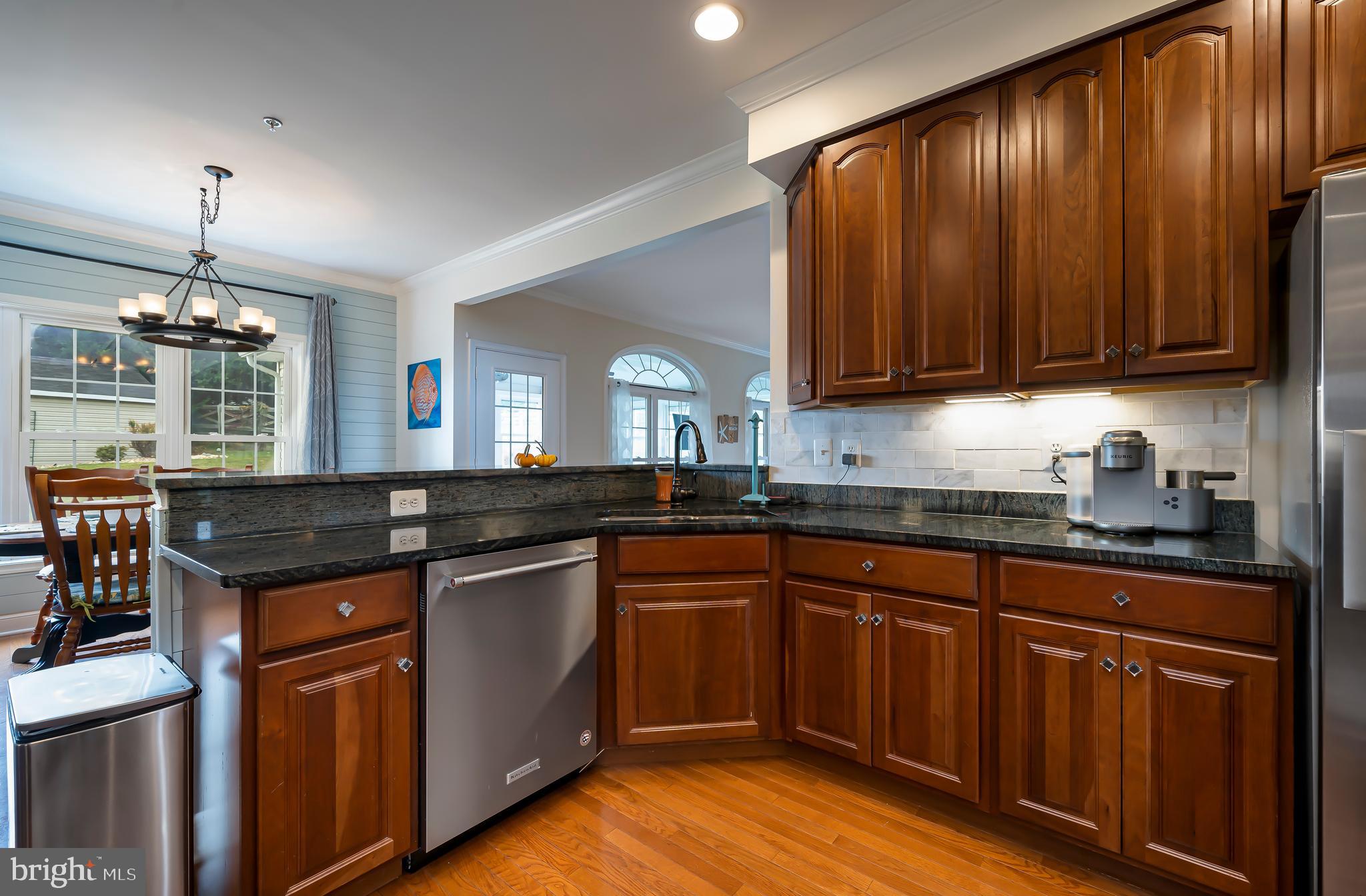 938 Muller Road Westminster, MD 21157 - Photo 17 of 60 Maple Cabinets