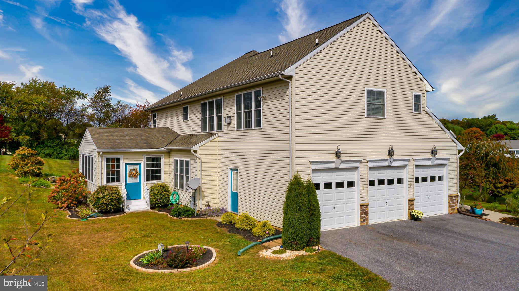 938 Muller Road Westminster, MD 21157 - Photo 3 of 60 3 Car Garage