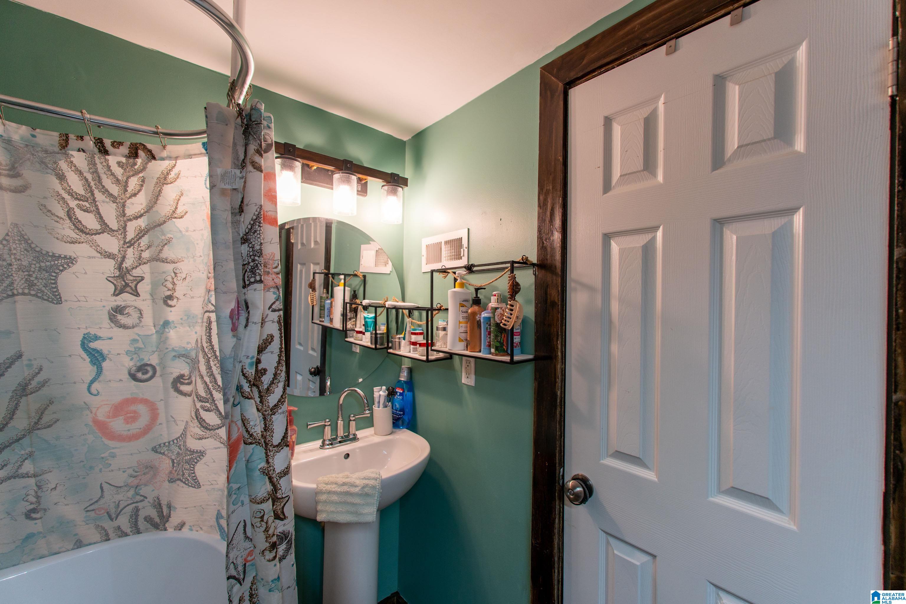 325 Ridgewood Drive Hayden, AL 35079 - Photo 36 of 67