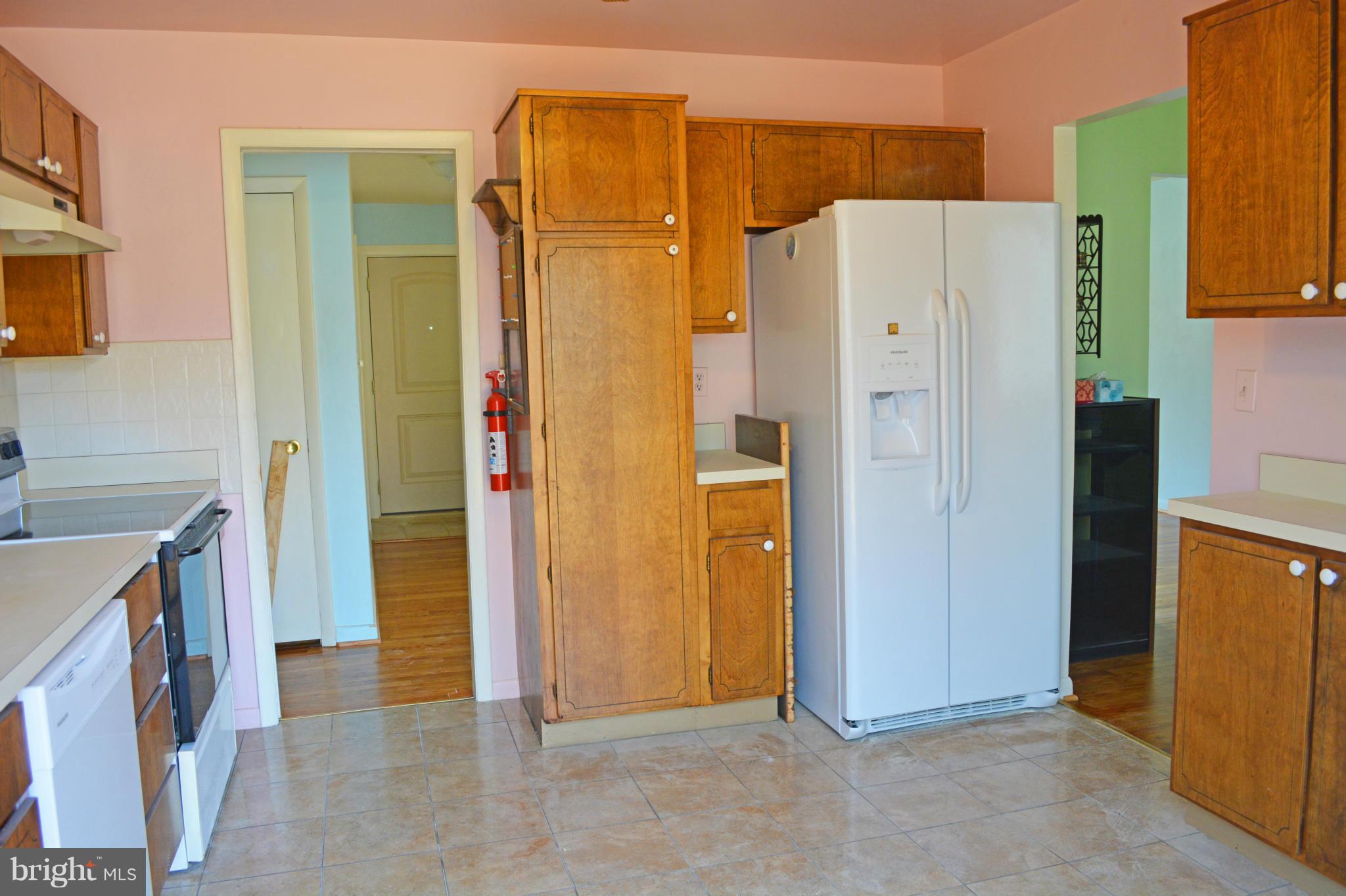 16126 Kenny Road Laurel, MD 20707 - Photo 6 of 16 Kitchen, View 3