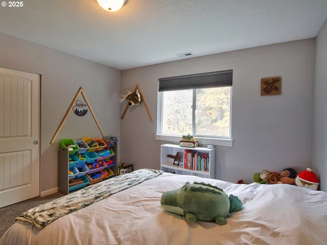 $870,000 | 6015 Northwest High Heaven Road, McMinnville, OR 97128