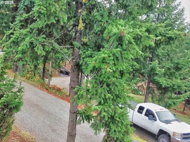 $870,000 | 6015 Northwest High Heaven Road, McMinnville, OR 97128