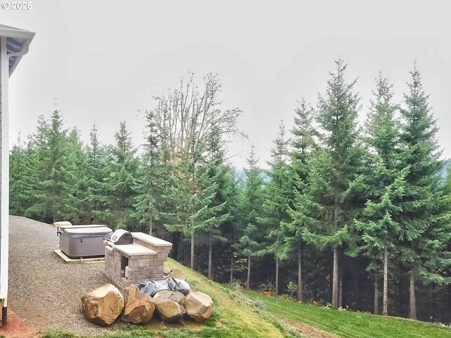 $870,000 | 6015 Northwest High Heaven Road, McMinnville, OR 97128