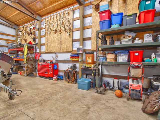 $870,000 | 6015 Northwest High Heaven Road, McMinnville, OR 97128