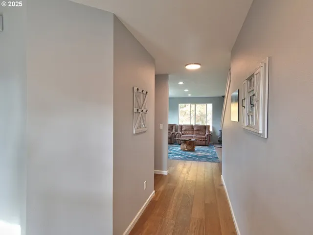 $870,000 | 6015 Northwest High Heaven Road, McMinnville, OR 97128