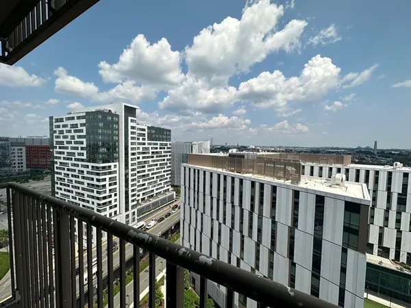 $3,200 | 10 Museum Way, Unit 2027, Cambridge, MA 02141