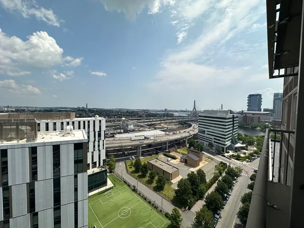 $3,200 | 10 Museum Way, Unit 2027, Cambridge, MA 02141