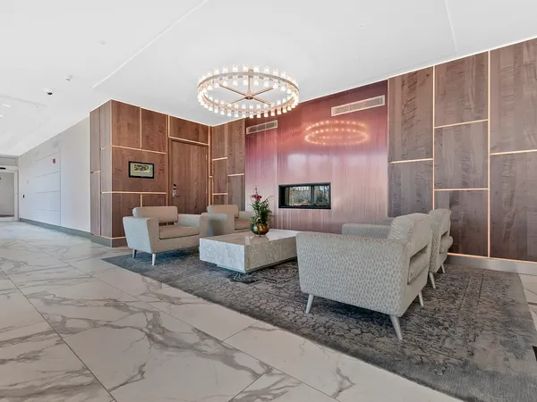 $3,200 | 10 Museum Way, Unit 2027, Cambridge, MA 02141