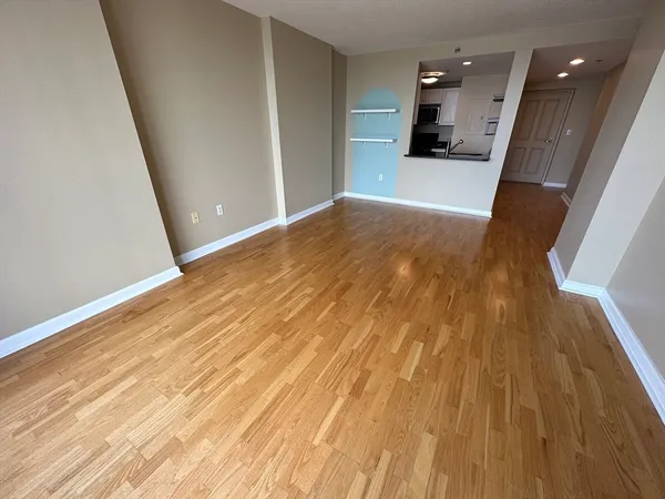 $3,200 | 10 Museum Way, Unit 2027, Cambridge, MA 02141